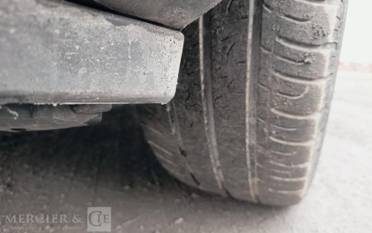 RENAULT TRAFIC III Fourgon Phase 3 L2H2 3.0T 2.0 dCi 16V S&S 150 cv – ANNEE 2024 BLANC GT-898-XN