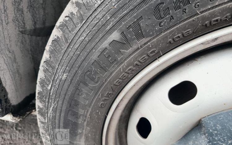 RENAULT TRAFIC III Fourgon Phase 3 L2H2 3.0T 2.0 dCi 16V S&S 150 cv – ANNEE 2024 BLANC GT-898-XN