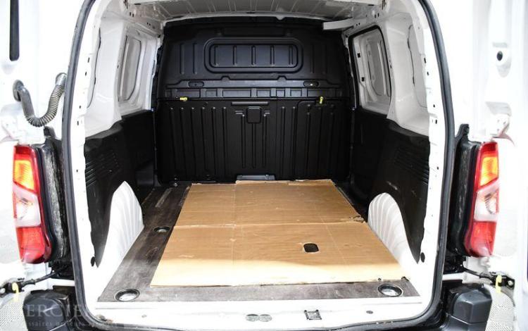 PEUGEOT PARTNER III PHASE 2 600KG PURETECH 110CV S&S BLANC GT-961-JR