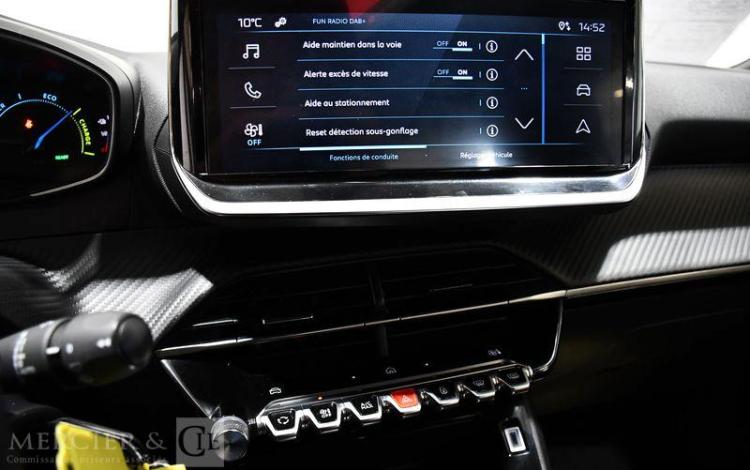 PEUGEOT e-2008 GRIS GV-084-YQ