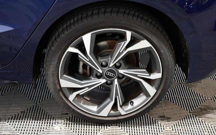 AUDI A3 SPORTBACK VIOLET GV-208-JT