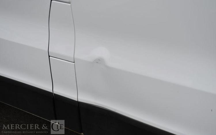 RENAULT TRAFIC GD CFT BLANC GV-412-BD