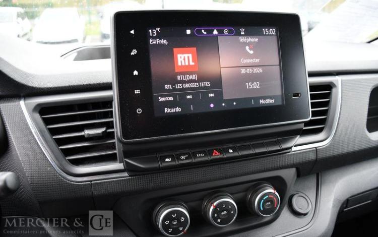 RENAULT TRAFIC GD CFT BLANC GV-412-BD