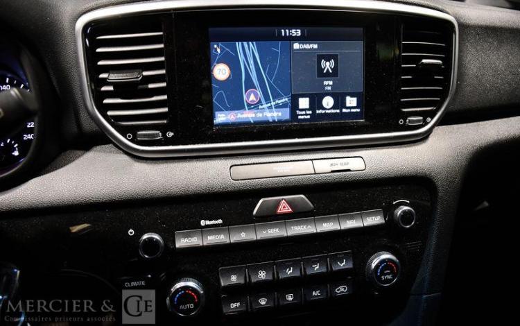 KIA SPORTAGE 1,6 CRDI 135 ACTIVE 4X2 DCT BVA ISG GRIS GV-438-PY