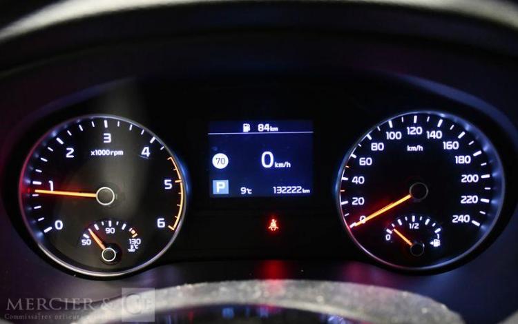 KIA SPORTAGE 1,6 CRDI 135 ACTIVE 4X2 DCT BVA ISG GRIS GV-438-PY