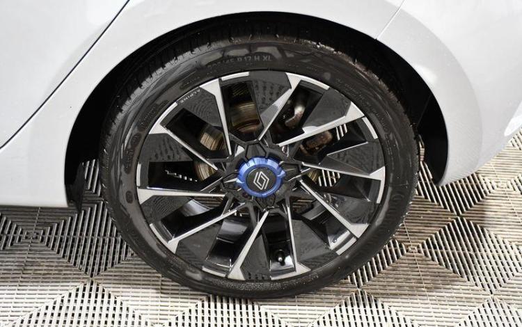 RENAULT CLIO V 1.6 E-TECH 145ch MHEV ESPRIT ALPINE BVA GRIS GW-023-VL