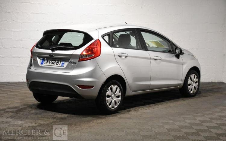 FORD FIESTA 1.4 TDCI 70CH TREND GRIS GW-498-BT