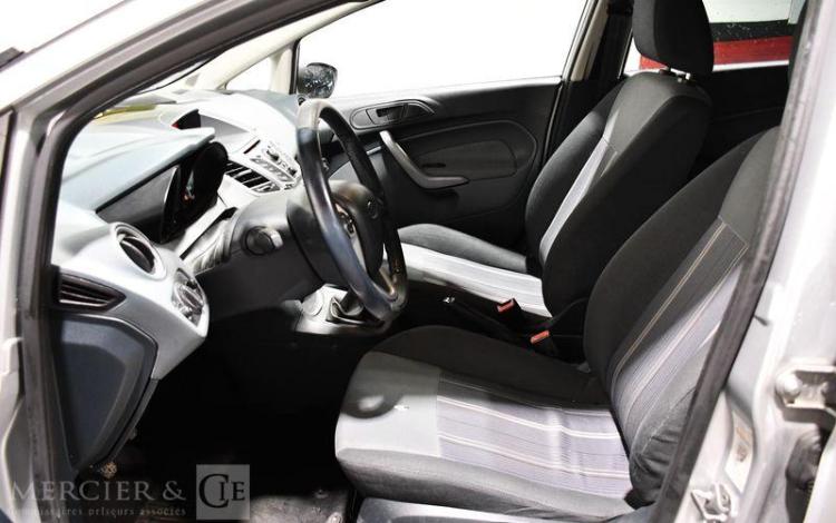FORD FIESTA 1.4 TDCI 70CH TREND GRIS GW-498-BT