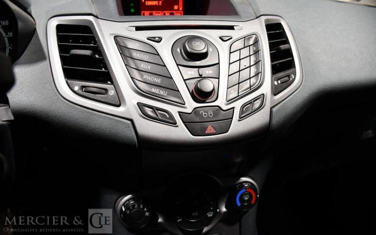 FORD FIESTA 1.4 TDCI 70CH TREND GRIS GW-498-BT