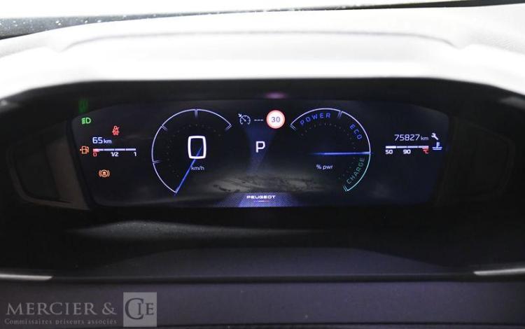 PEUGEOT 2008 GRIS GW-624-SJ