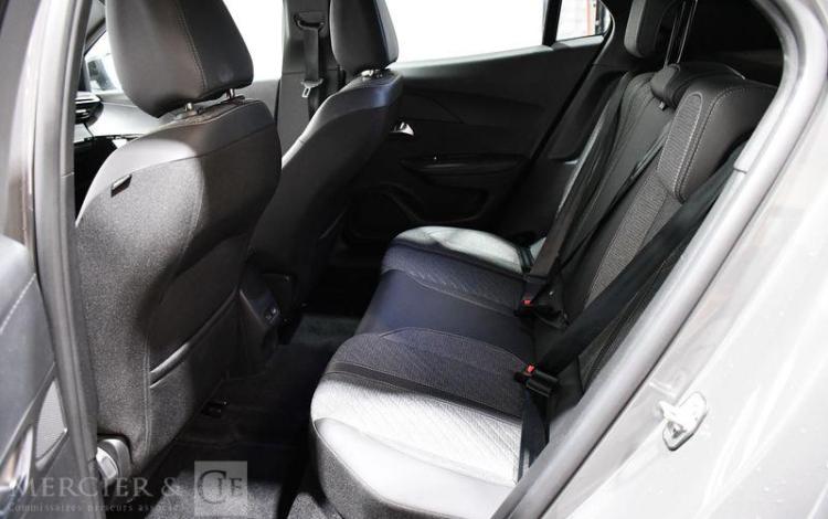 PEUGEOT 2008 GRIS GW-714-SJ