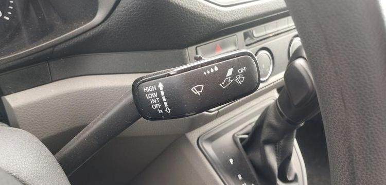 VOLKSWAGEN CRAFTER 2.0 TDI 140ch 3T5 L3H3 BUSINESS BVA BLANC GX-034-HS