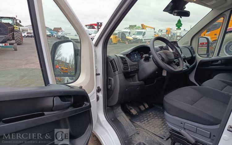 FIAT DUCATO PLATEAU 3.5 MAXI XL 2.2 180CH PACK TECHNO PREMIUM- 8904 KMS – ANNEE 2024 BLANC GX-276-YQ