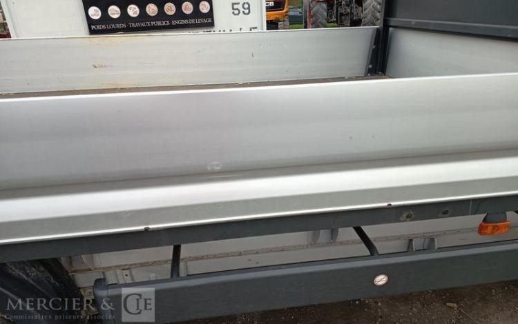 FIAT DUCATO PLATEAU 3.5 MAXI XL 2.2 180CH PACK TECHNO PREMIUM- 8904 KMS – ANNEE 2024 BLANC GX-276-YQ