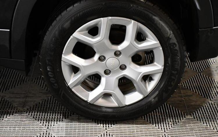 JEEP AVENGER 115 kw ALTITUDE NOIR GX-325-SV