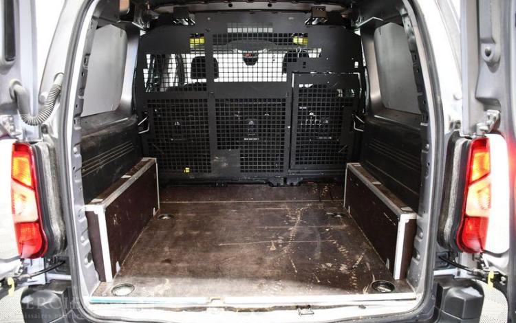 PEUGEOT PARTNER GRIS GX-331-GA