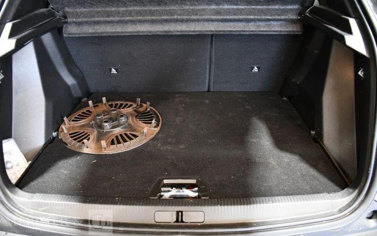 PEUGEOT 2008 GRIS GX-424-GM