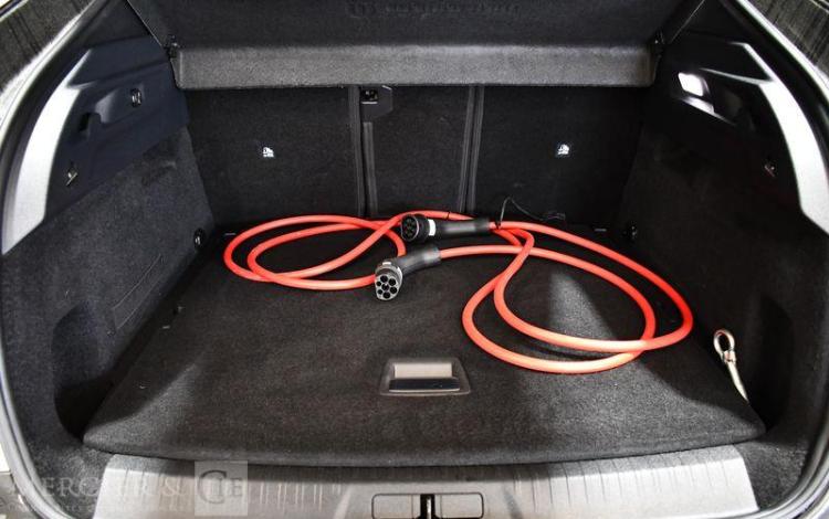 PEUGEOT e-3008 215ch 73KWH GT GRIS GX-433-ZB