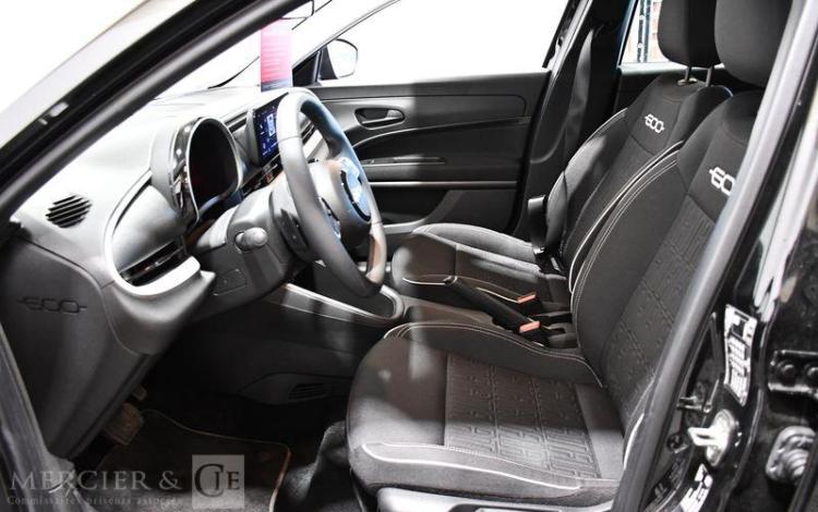 FIAT 600 1,2 HYBRID 100 DCT6 PACK NOIR GY-077-MY