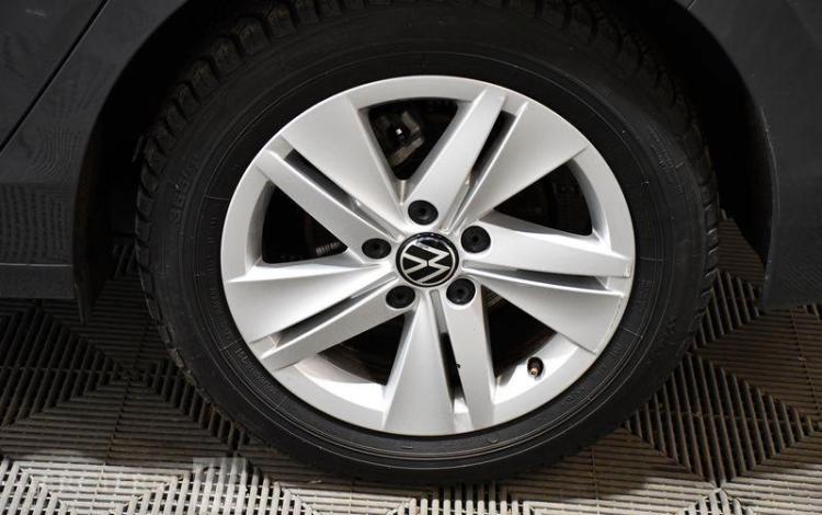 VOLKSWAGEN GOLF VIII 1.0 e-TSI 110 HYBRID OPF LIFE PLUS DSG GRIS GY-582-GF