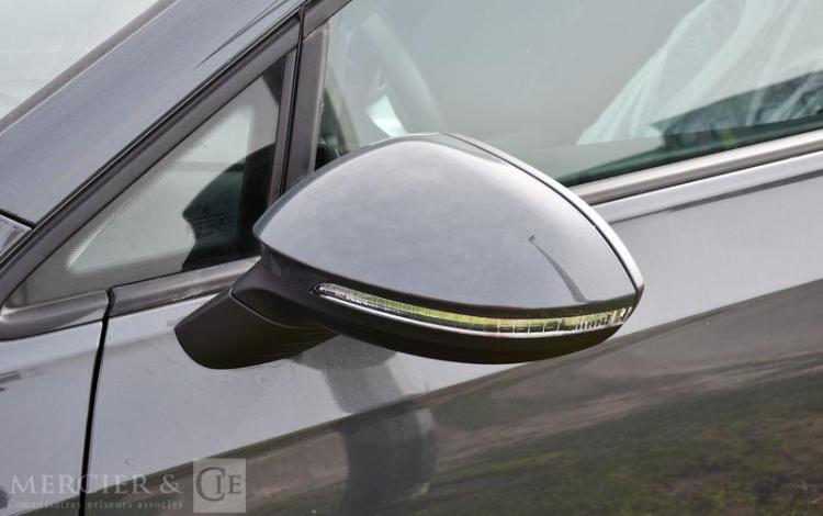 VOLKSWAGEN GOLF VIII 1.0 e-TSI 110 HYBRID OPF LIFE PLUS DSG GRIS GY-582-GF