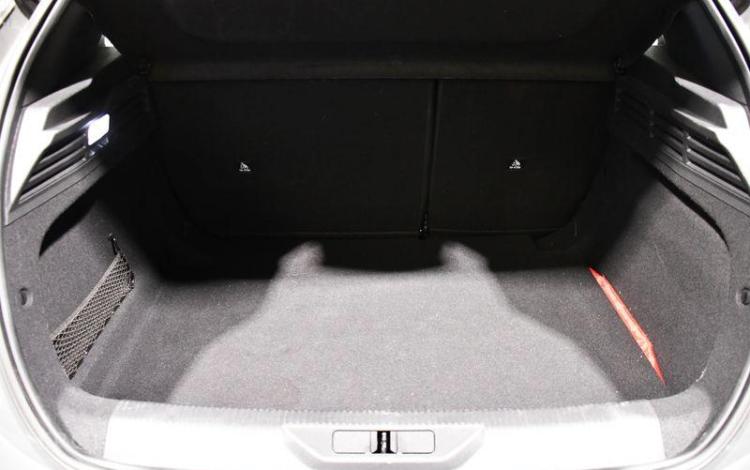 PEUGEOT 308 ACTIVE PACK PURE TECH GRIS GZ-256-CZ