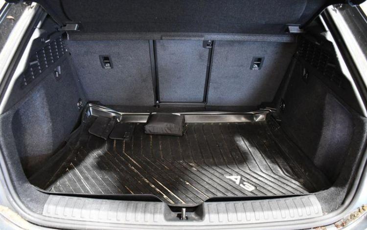 AUDI A3 SPORTABCK 35 TFSI 150 S TRONIC 7 GRIS GZ-387-WB