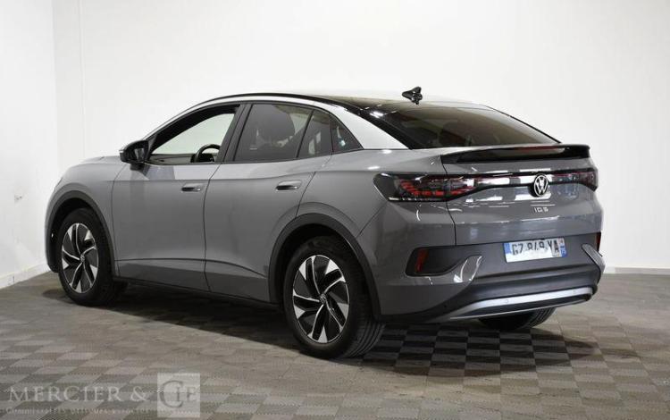 VOLKSWAGEN ID.5 PRO 286 GRIS GZ-849-YA