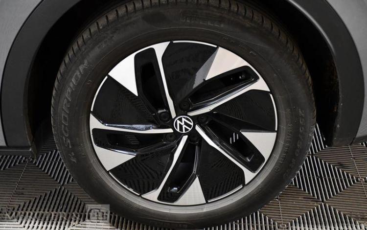 VOLKSWAGEN ID.5 PRO 286 GRIS GZ-849-YA