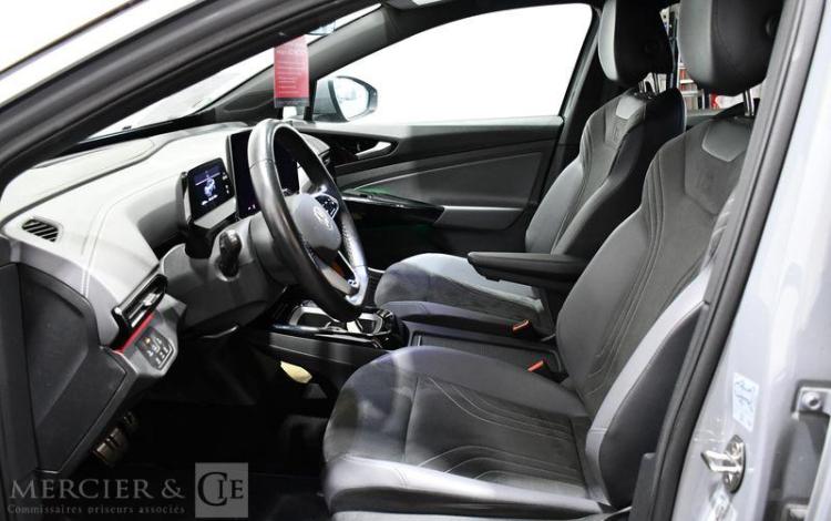 VOLKSWAGEN ID.5 PRO 286 GRIS GZ-849-YA