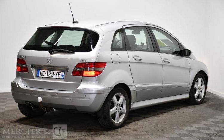 MERCEDES CLASSE B 2.0 200 CDI 140 BVA GRIS HC-129-YE