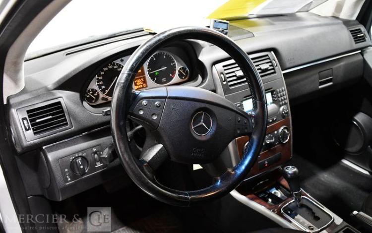 MERCEDES CLASSE B 2.0 200 CDI 140 BVA GRIS HC-129-YE