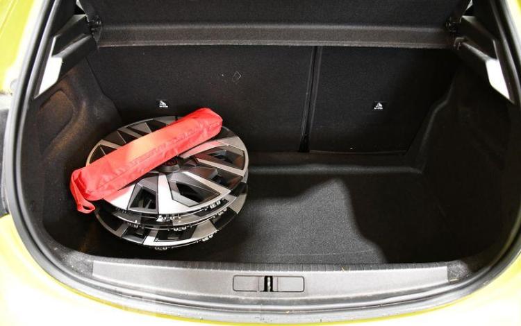 PEUGEOT 208 1.2 PURETECH 100ch AUTO-ECOLE JAUNE HC-316-DJ