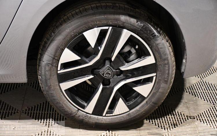 PEUGEOT 208 1.2 110ch MHEV ALLURE E-DCS6 GRIS HD-600-YZ