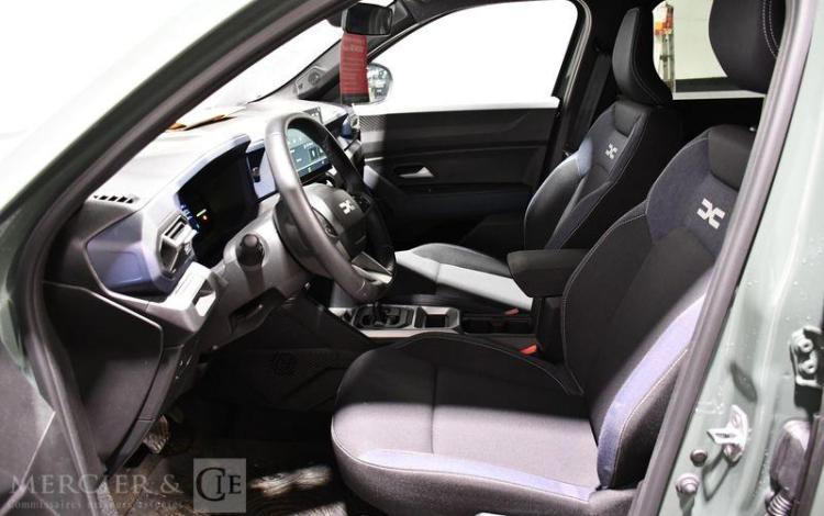 DACIA DUSTER JOURNEY HYBRID 140 VERT HE-383-NX