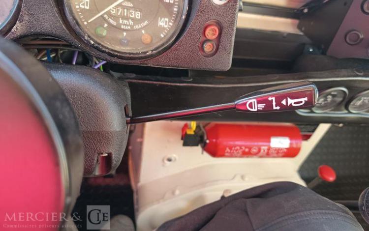 LAND ROVER LAND 88 2.2 Break  74CV – ESSENCE – 57138 KMS – ANNEE 1979 BLANC HJ-147-BT