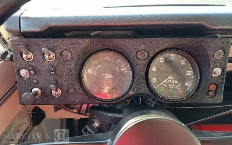 LAND ROVER LAND 88 2.2 Break  74CV – ESSENCE – 57138 KMS – ANNEE 1979 BLANC HJ-147-BT