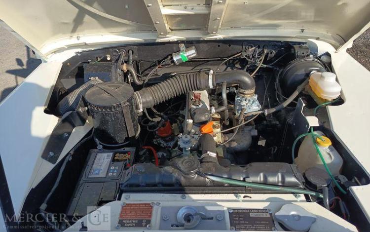 LAND ROVER LAND 88 2.2 Break  74CV – ESSENCE – 57138 KMS – ANNEE 1979 BLANC HJ-147-BT