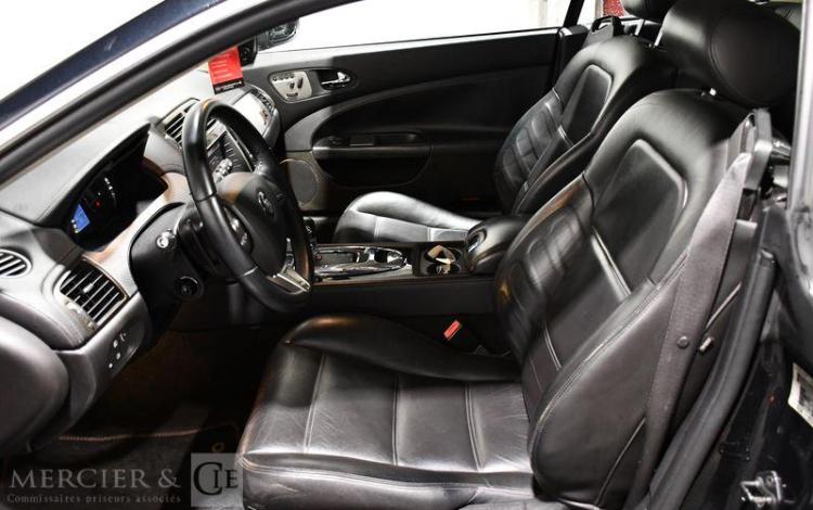 JAGUAR XKR COUPE SURALIMENTE 4.2 415 BVA BLEU MEMW1711