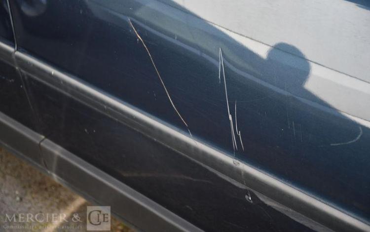 VOLKSWAGEN PASSAT vendu en l&rsquo;etat sans documents  WW-915-HN