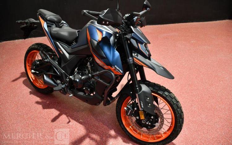 ZONTES MOTO ZT125 NOIR/BLEU 2905