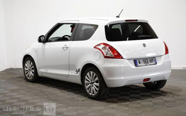 SUZUKI SWIFT 1,2 VVT 90cv BLANC 1LFJ335