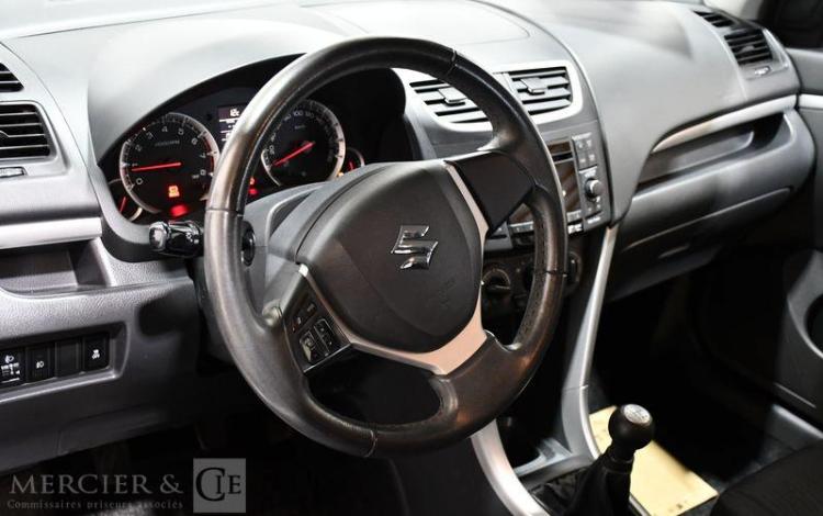 SUZUKI SWIFT 1,2 VVT 90cv BLANC 1LFJ335