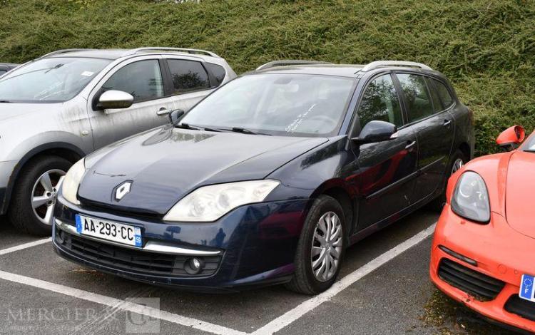RENAULT LAGUNA 2,0 DCI NOIR AA-293-CC