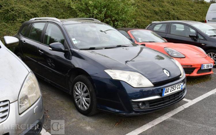RENAULT LAGUNA 2,0 DCI NOIR AA-293-CC