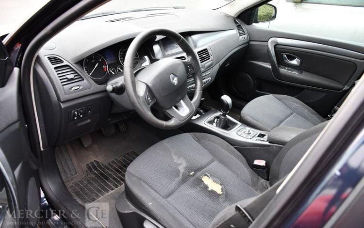 RENAULT LAGUNA 2,0 DCI NOIR AA-293-CC