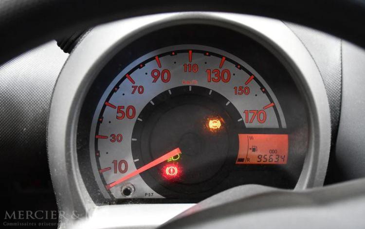 CITROEN C1 1,0i AIRDREAM CONFORT GRIS AD-629-GJ