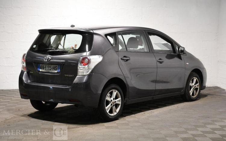 TOYOTA VERSO 2.0 D4D 125ch DYNAMIC GRIS AN-695-HS