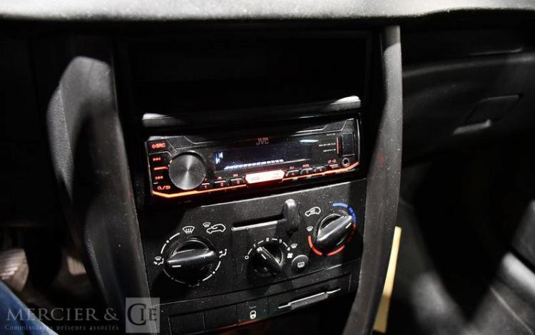 PEUGEOT 207 1,4 75 ACTIVE GRIS AX-184-SL