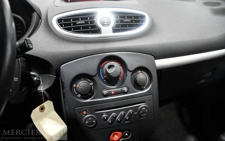 RENAULT CLIO 1.4 100CH CONFORT PACK EXPRESSION CLIM GRIS BA-980-ML